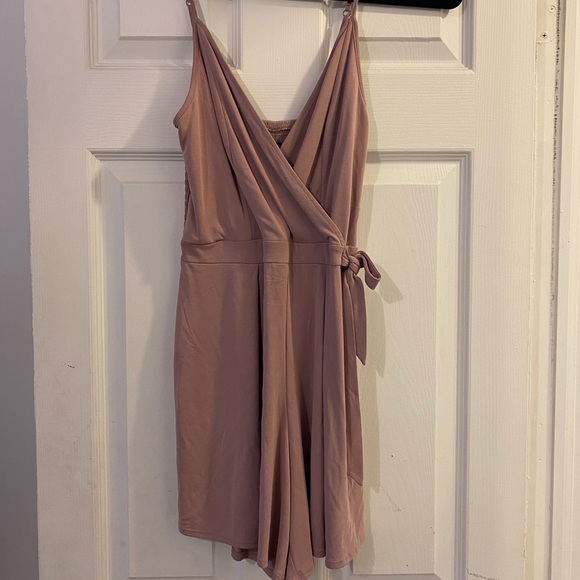 Abercrombie & Fitch mauve wrap front romper/jumpsuit - Picture 2 of 4